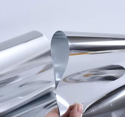 Gepersonaliseerd zilver / kleurVmpet 12 micron AL PET laminatiefilmrol voor slangemballage