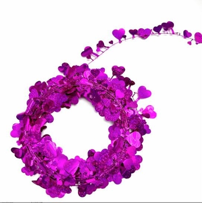 Liefdeskleuren strepen trek bloemen decoratie, Valentijnsdag krans liefde draad krans