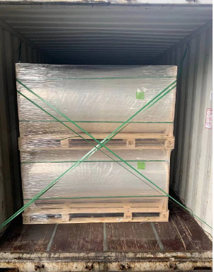 Kleur Geel PE Warmteverminder / LLDPE Stretch Film Voor Verpakkingsfles / Drankverpakkingsbescherming