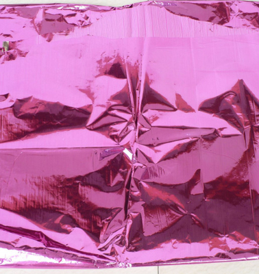 Goud zilver rood heldergroen paarsrood metalen film, katten speelstok papier lichtgoud film
