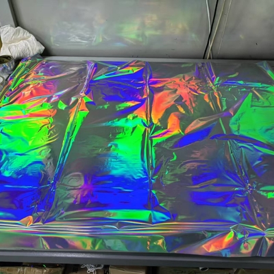 Gewone regenbooglaserfolie, BOPP-laserfolie zonder platen lichtkolom dekking lichtfolie verpakkingsfolie